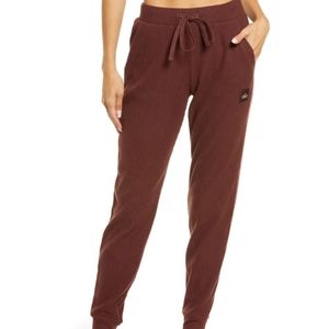 ALO Yoga Muse Sweatpants